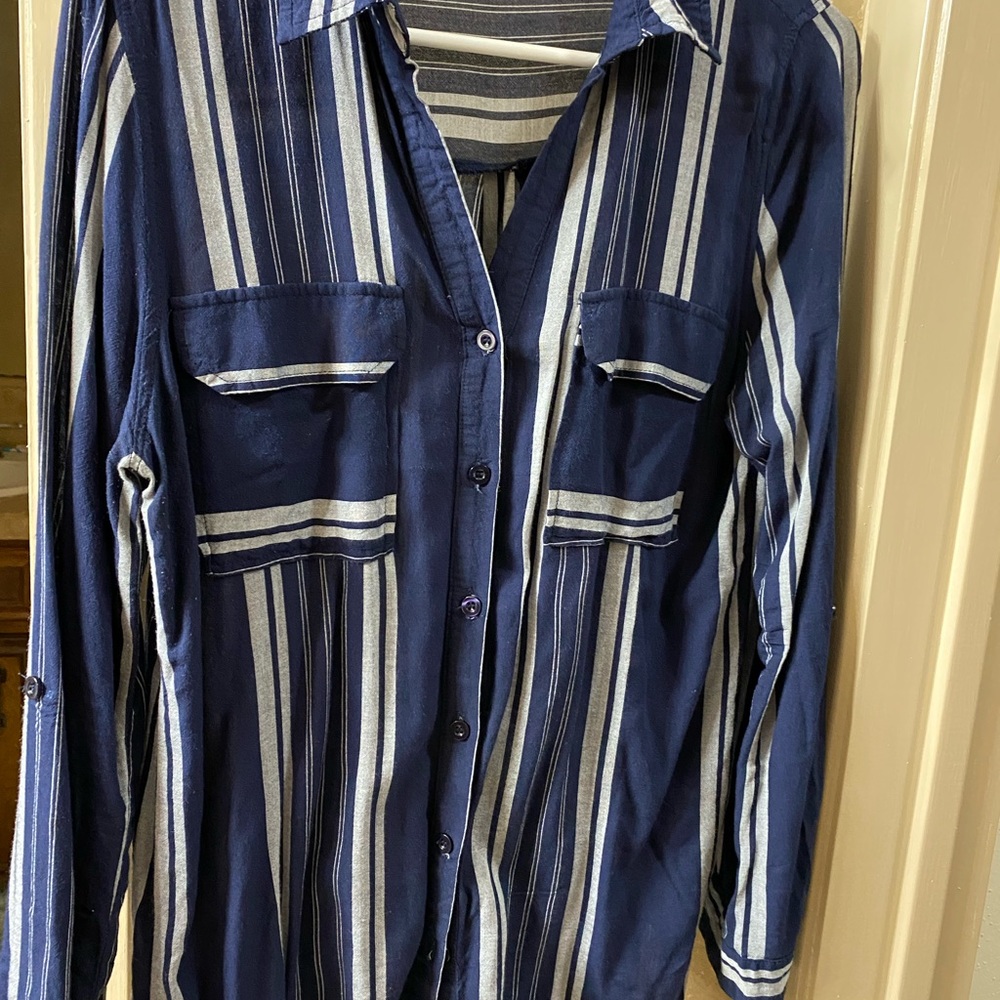 Medium grey and blue striped button down. Rarely worn so condition is excellent.